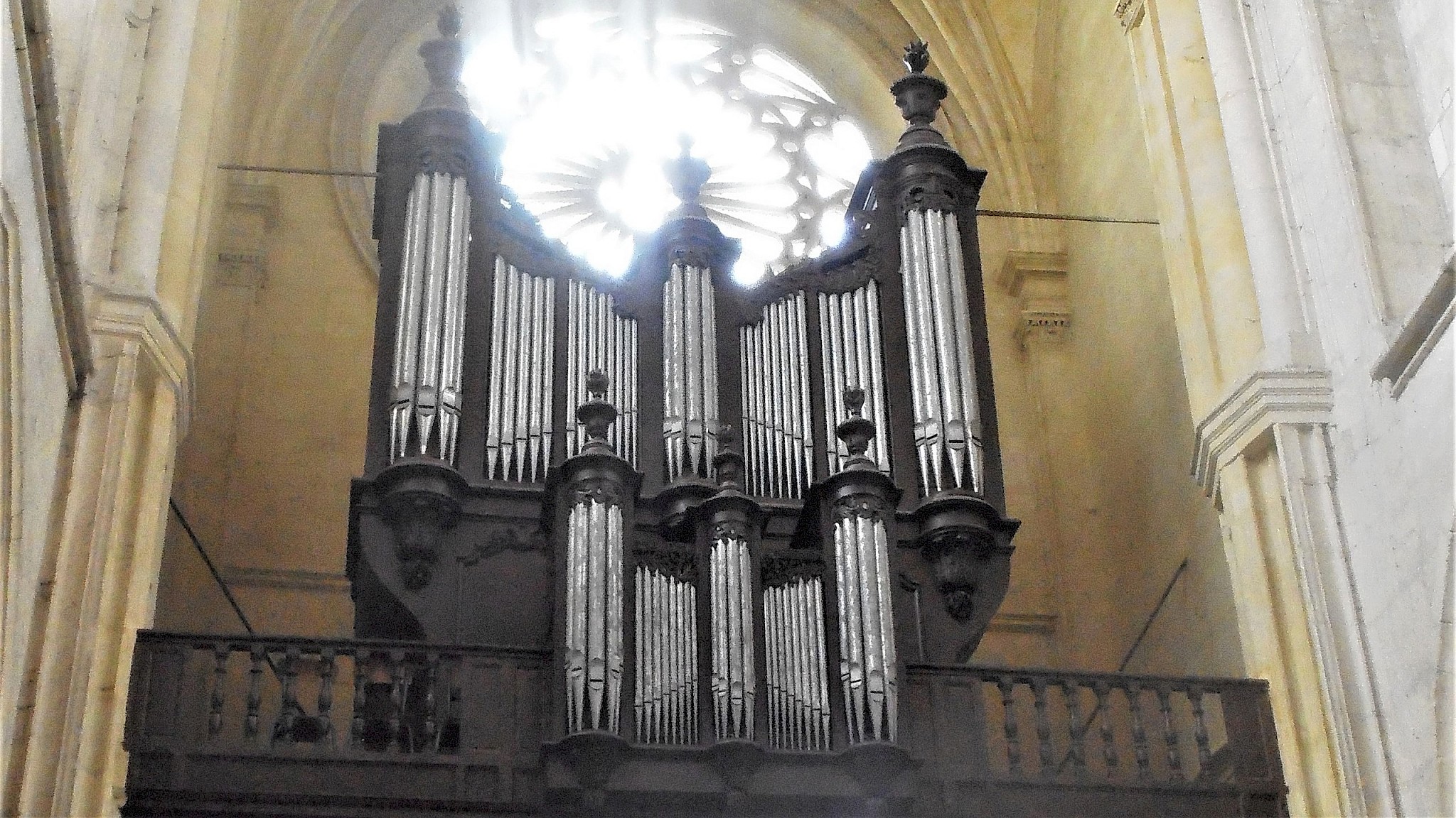 villeneuve-orgue.jpg
