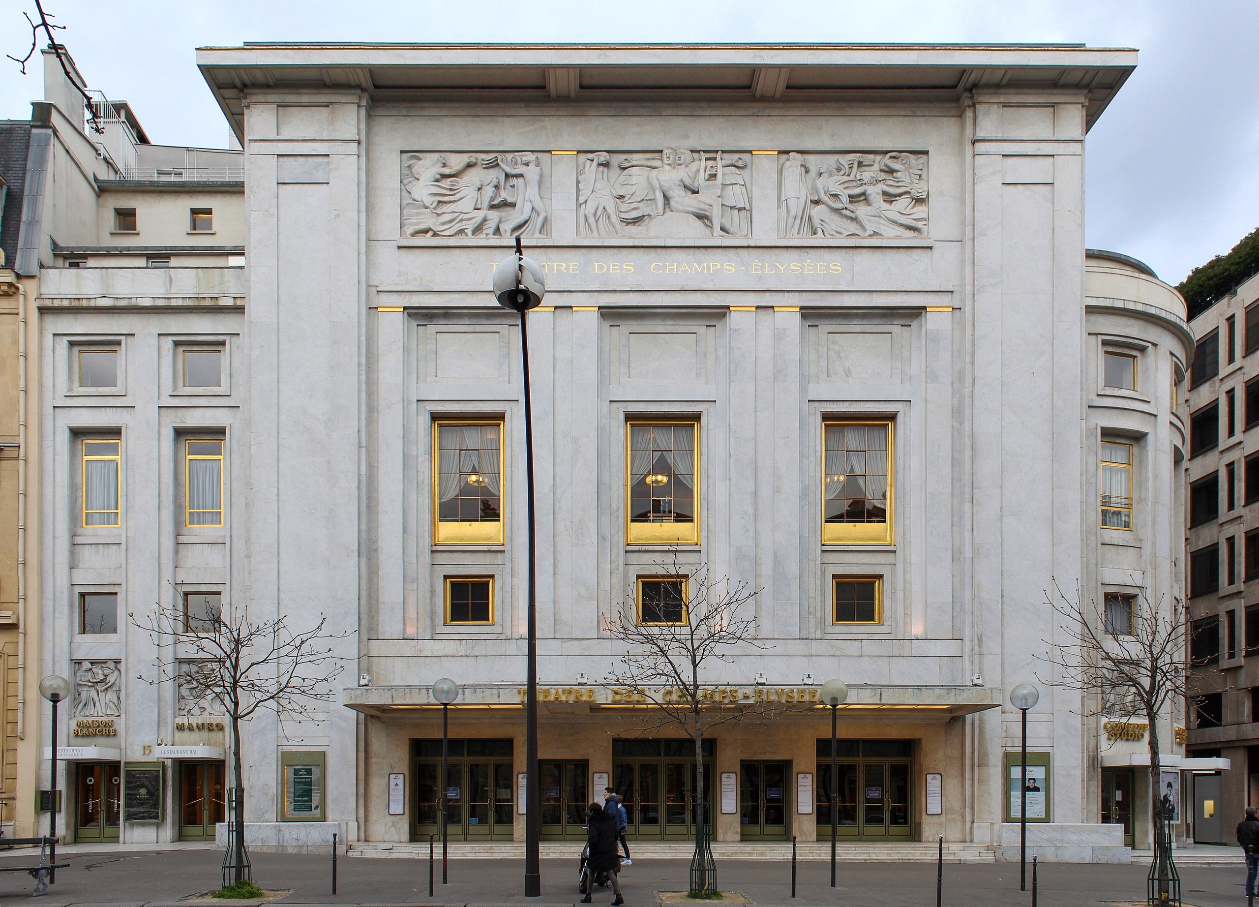 theatre_champs_elysees-min.jpg